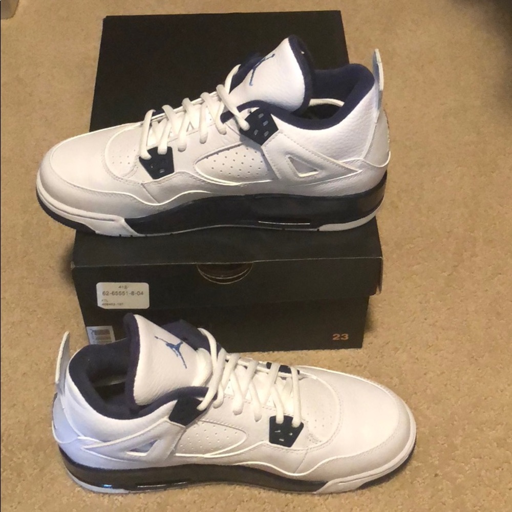 Air Jordan 4 Retro BG  in “LEGEND BLUE”